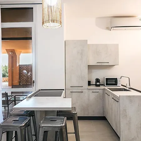 Urbansea House