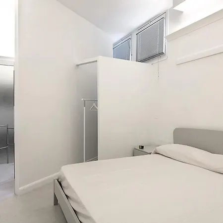 Urbansea House *